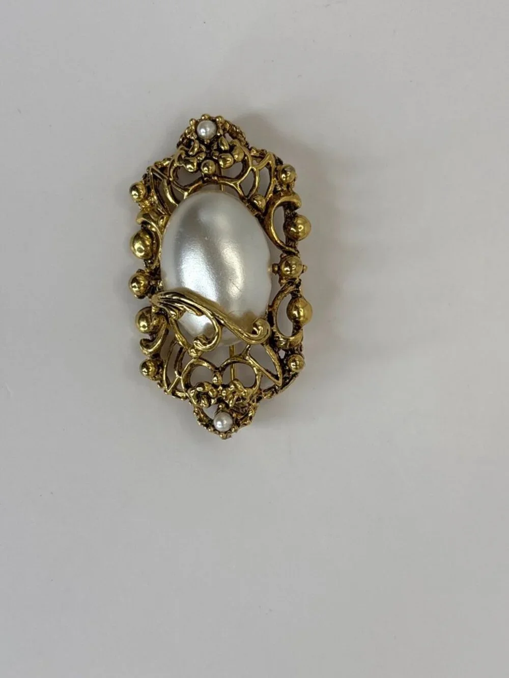 Vintage Gold Tone Victorian Style Faux Pearl Brooch Pin
